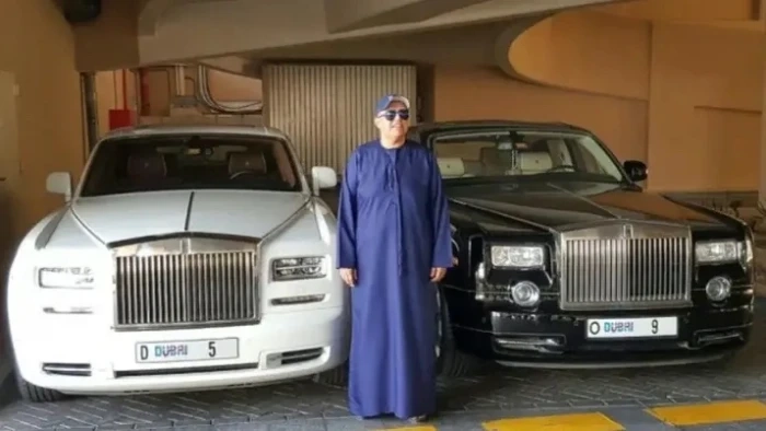 اشتهر بالبذخ وشراء لوحات سيارات بملايين الدراهم.. من هو الهندي "أبو صباح" المتهم بغسيل الأموال في الإمارات؟