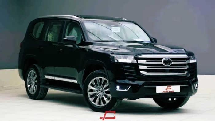 شاهد.. مختص يكشف مواصفات وسعر سيارة تويوتا GXR4 ديزل موديل 2025