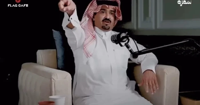 بالفيديو: الشاعر حامد بن سمحة :"خلال 10 سنوات سيكون الجميع أثرياء.. لا قرض من الراجحي ولا هايلكس غمارتين"