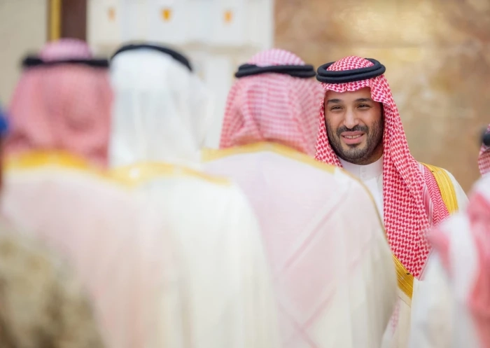 بالصور : ولي العهد يستقبل في الديوان الملكي بقصر منى المهنئين بـ ‎عيد الأضحى من  الأمراء ومفتي عام المملكة وأصحاب الفضيلة والمعالي