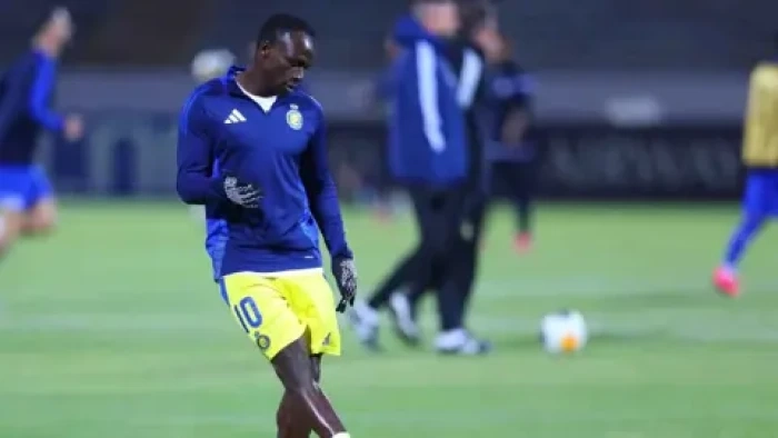 « 200 ألف يورو».. تصرف مثير من ساديو ماني قبل مواجهة الهلال