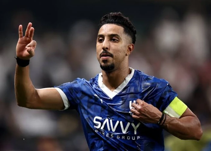 سالم الدوسري يمنح إدارة الهلال مهلة أخيرة للموافقة على طلبه 50 مليون ريال من أجل التجديد