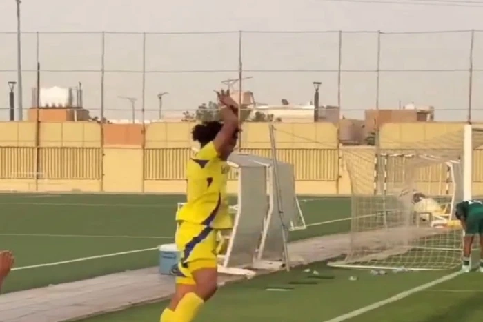 شاهد.. كريستيانو جونيور يسجل هدفًا مع النصر ويحتفل على طريقة والده!
