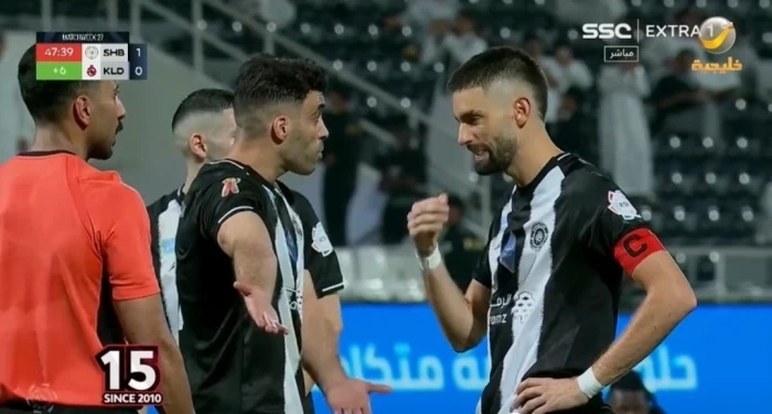 "الأناني يسلم عليكم".. بالفيديو.. حمدالله يكشف كواليس مشادته مع كاراسكو على تنفيذ ركلة الجزاء أمام الخلود