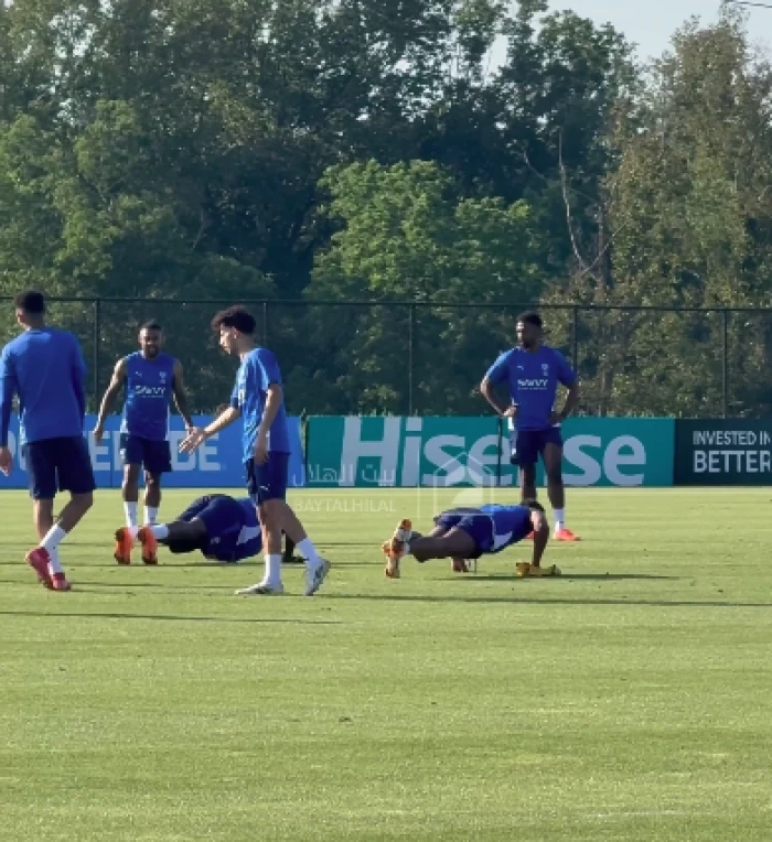 شاهد.. إنزاغي يعاقب علي البليهي ومحمد كنو في تدريبات الهلال