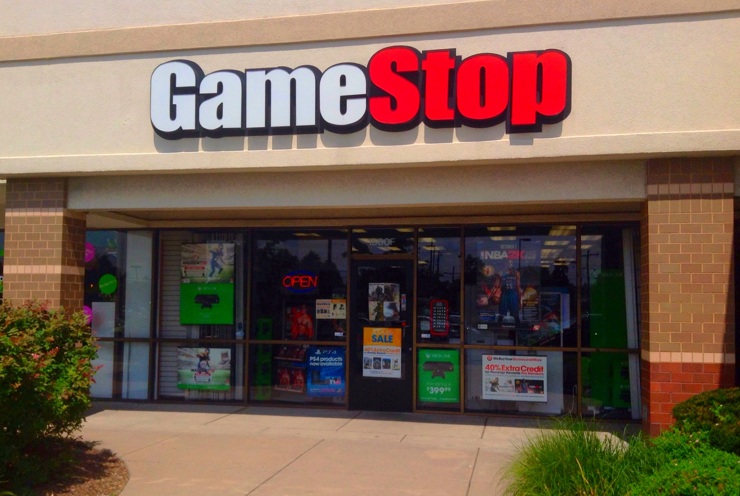 GameStop's Bold Bitcoin Bet Signals Strategic Shift
