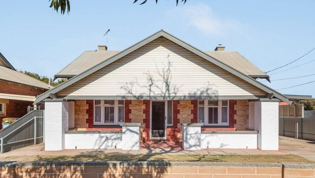 Beyond Sydney and Melbourne, smaller capitals also see a softer week for auction volumes