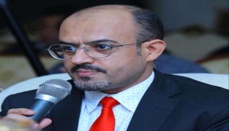 صحفي يكشف فرصة ذهبية للشرعية: 3 خطوات حاسمة لوقف تمدد الحوثي