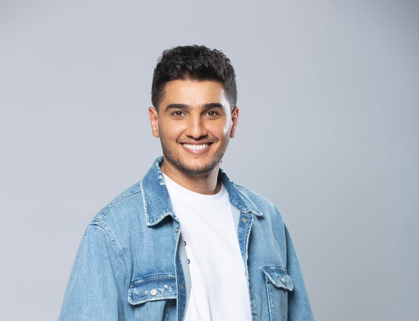 بعد غياب بسبب حرب غزة..محمد عساف يعود للغناء في الأردن