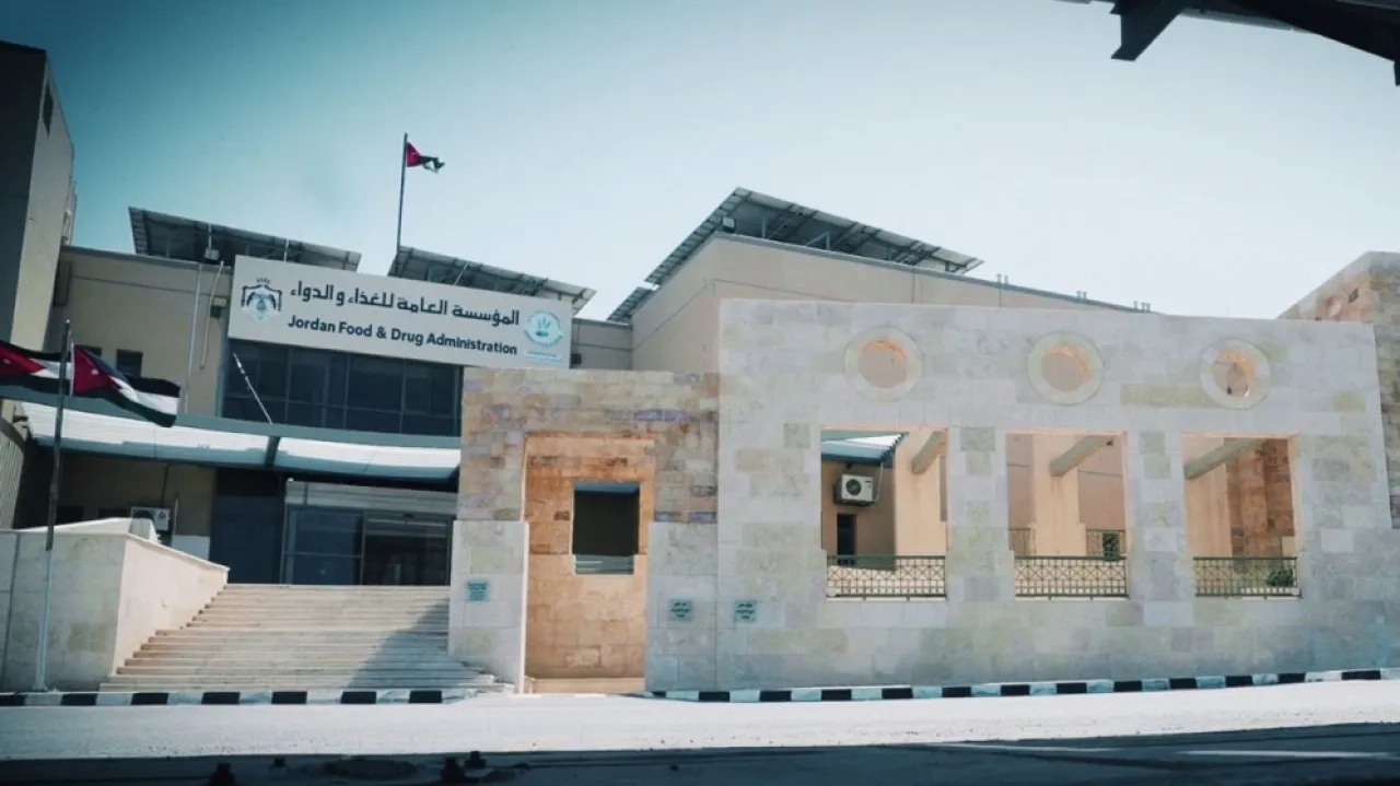 الغذاء والدواء توسّع اعتماد مختبراتها لفحوصات الأدوية الميكروبيولوجية