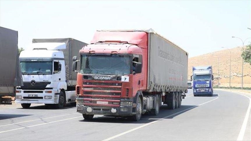 سوريا تتخذ إجراءات جديدة لتنظيم عبور الشاحنات عبر الأردن