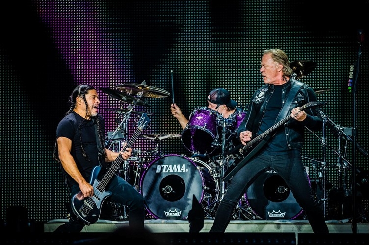 METALLICA TO PERFORM AT 2025 ABU DHABI GRAND PRIX