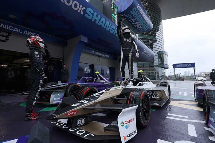 CASSIDY PRODUCES DOMINANT LIGHTS-TO-FLAG VICTORY ON RAIN-SOAKED SUNDAY IN SHANGHAI