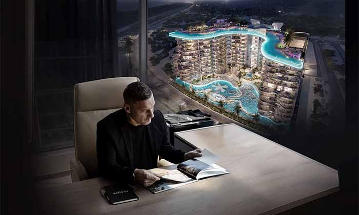 Football Legend Totti Deepens Collaboration with Major Developers