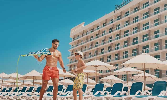 Enjoy a relaxing and stress-free retreat this summer whilst making memorable memories at Radisson Resort Ras Al Khaimah Marjan Island!