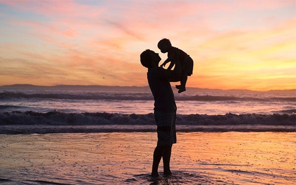 Father's Day in the Middle East: thoughtful (and last-minute) gift ideas that deliver