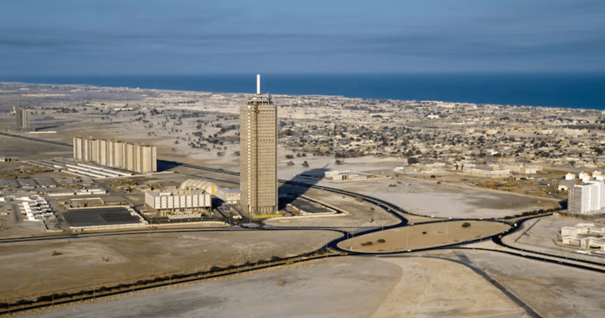 Throwback: This is what 6 of your favourite Dubai spots used to look like