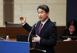 Who is S. Korea's new acting President Lee Ju-ho?