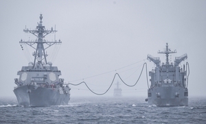 S. Korean, US navies stage joint drills in East Sea