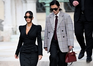 Kim Kardashian testifies in Paris robbery trial