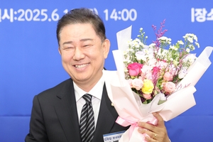 Kim Byung-kee, Lee's ally, elected floor leader of Democratic Party
