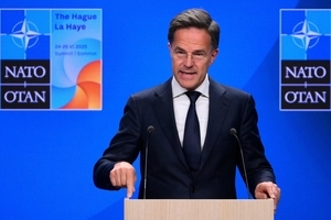 NATO leaders gather for summit
