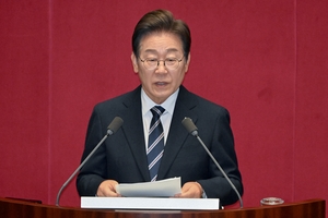 Lee Jae Myung makes first parliamentary speech for extra budget push
