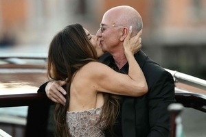 'Kisses yes, Bezos No,' protesters say, as Bezos wedding bonanza stirs controversy in Venice