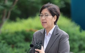Korea's softspoken COVID-19 hero poised to return as health chief