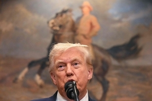 Trump says he'll meet S. Korean trade delegation with 'offer to buy down' tariffs