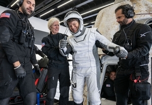 Astronauts return to Earth with SpaceX after 5 months at the International Space Station
