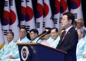 Lee to host public film screening to commemorate 80th Liberation Day anniversary