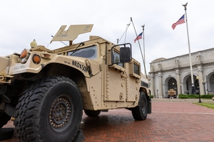 More Republican governors send National Guard to Washington, backing Trump