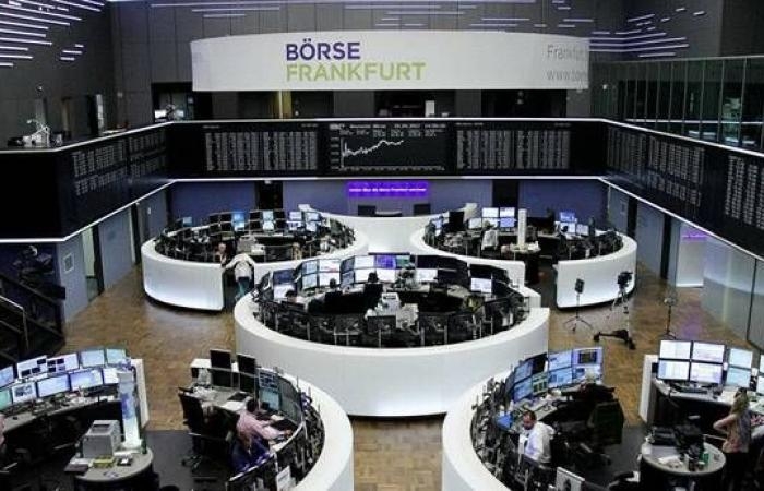 أسهم أوروبا تستقر مع تقدم قطاع الدفاع