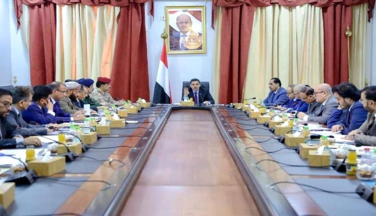 على لسان مسؤولين فيها .. أرقام فساد الحكومة اليمنية ما خفي أعظم