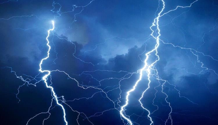 صحيفة باكستانية: اليمن تحوّل إلى نموذج لانهيار طويل الأمد بسبب الحرب والتجاهل الدولي