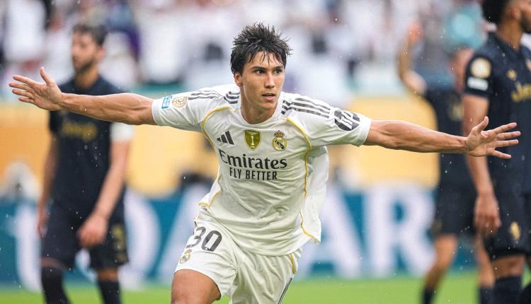 ريال مدريد يعلن تمديد عقد مهاجمه الشاب حتى عام 2030م