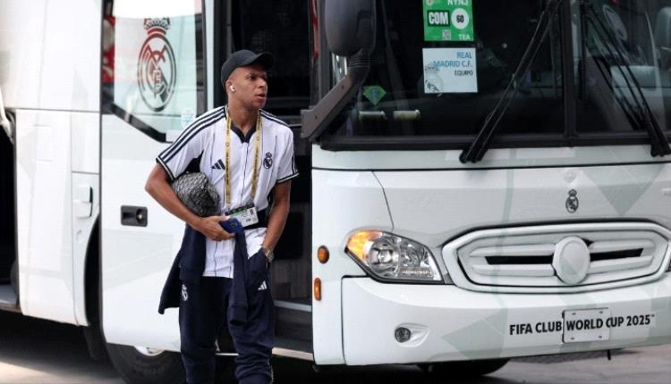 ريال مدريد يترك مبابي وحيدًا في نيوجيرسي بعد الفوز على دورتموند.. ما السبب؟