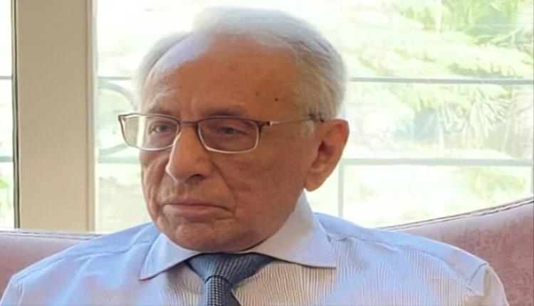 د. محمد الرقيبي يعزي في وفاة رجل الأعمال البارز أبو بكر بازرعة
