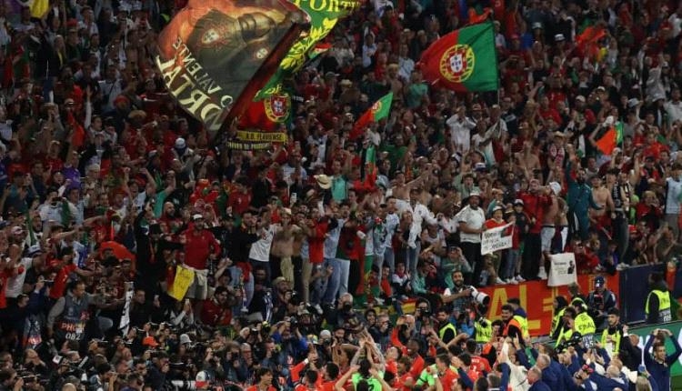 سقط من المدرج.. وفاة مشجع في نهائي دوري الأمم