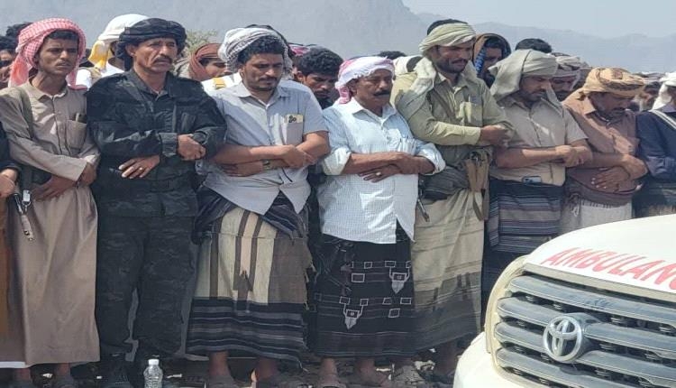 في موكب جنائزي مهيب.. شبوة تودع بطلين من قوات دفاعها