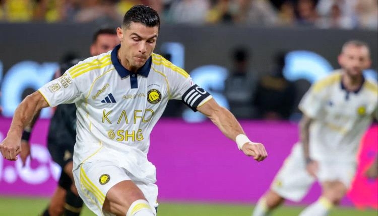النصر يحبط الخليج في ليلة عودة رونالدو