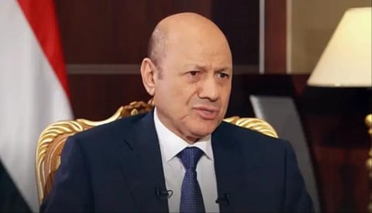 حديث العليمي يكشف المستور.. شرعية بلا أنياب أمام ابتزاز ميليشيا الحوثي!