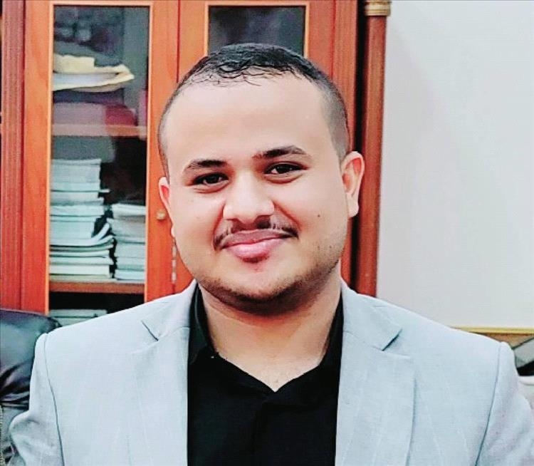السفياني: بن بريك يمثل الفرصة الأخيرة.. وأمامه مساران لا ثالث لهما!