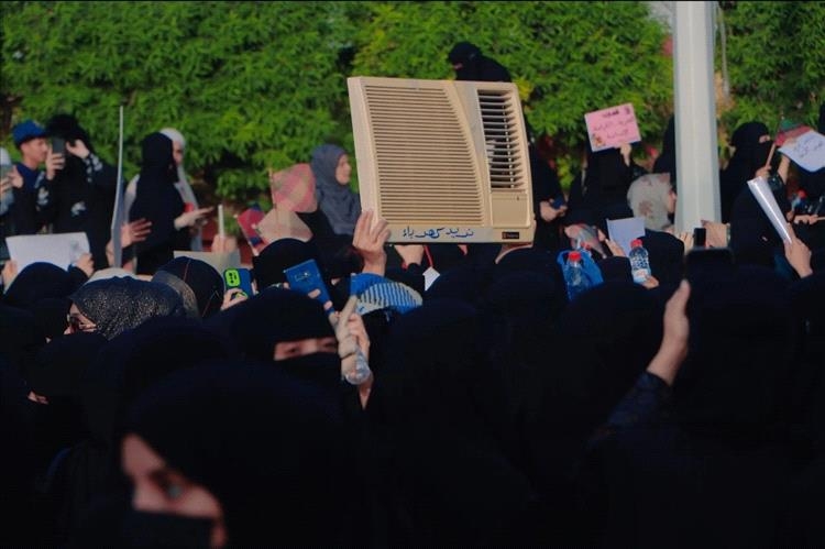 بيان نفي من ثورة النسوان بعدن: لا علاقة لنا بتوكل كرمان ونرفض التحدث باسمنا