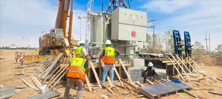 الأمين العام يدشّن استقبال وتركيب محطات التحويل الرئيسية ضمن مشروع الطاقة الشمسية بمحافظة شبوة