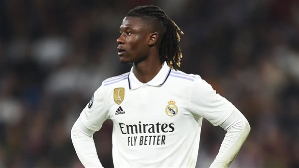 إصابة كامافينجا بالتواء في الكاحل تثير الشكوك حول مشاركته مع ريال مدريد