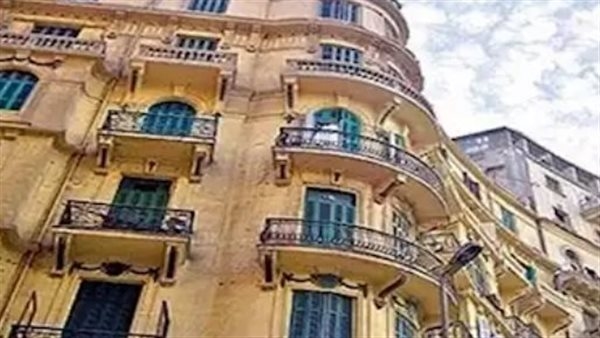 مصر تبدأ تطبيق قانون الإيجار القديم بزيادات تدريجية واسترداد للشقق المغلقة