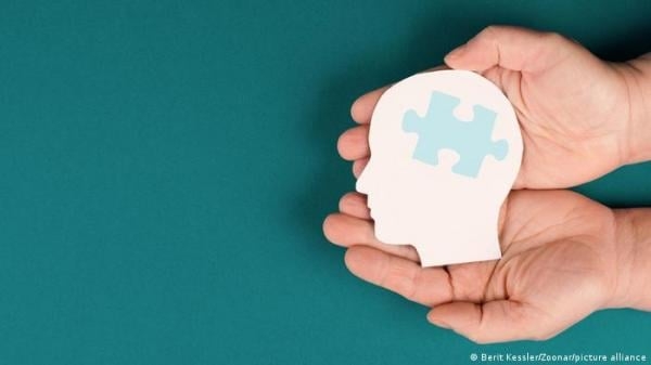 دراسة حديثة تكشف أسباب انتشار الزهايمر بين النساء أكثر من الرجال