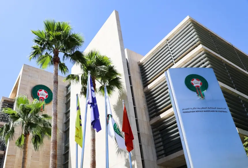 جهة تزعم اختراق خوادم جامعة كرة القدم وتسريب بيانات حساسة(تقرير)